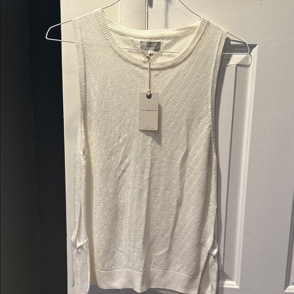 Lucky Brand Cream Sleeveless Top